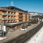Alpenparks & Taxacher