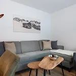 Hotel Alpenparks & Taxacher 5*