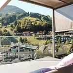 Alpenparks & Taxacher Hotell 5*