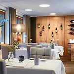 Alpenparks & Taxacher 5* Kirchberg in Tirol