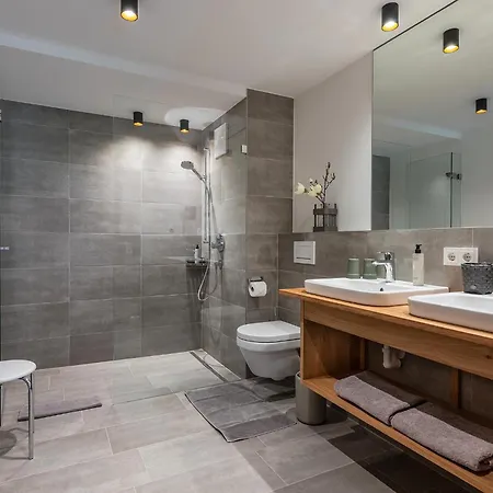 Alpenparks & Taxacher Hotel 5*