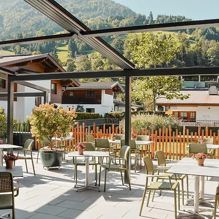 Alpenparks & Taxacher 5* Kirchberg in Tirol