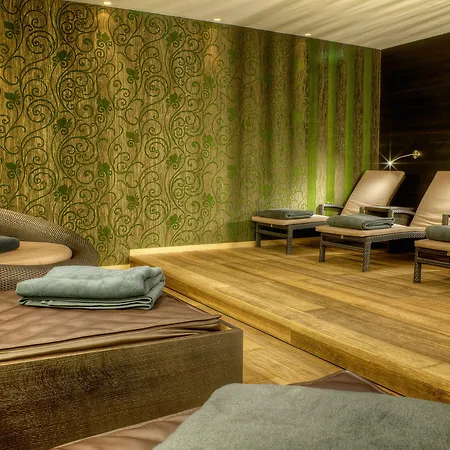 Alpenparks & Taxacher 5*