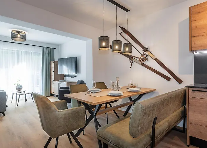 Alpenparks & Taxacher 5* Кирхберг