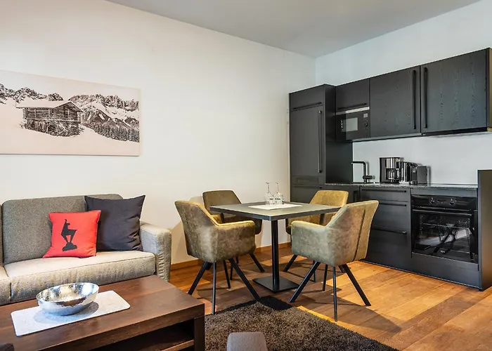 Alpenparks & Taxacher Отель 5*