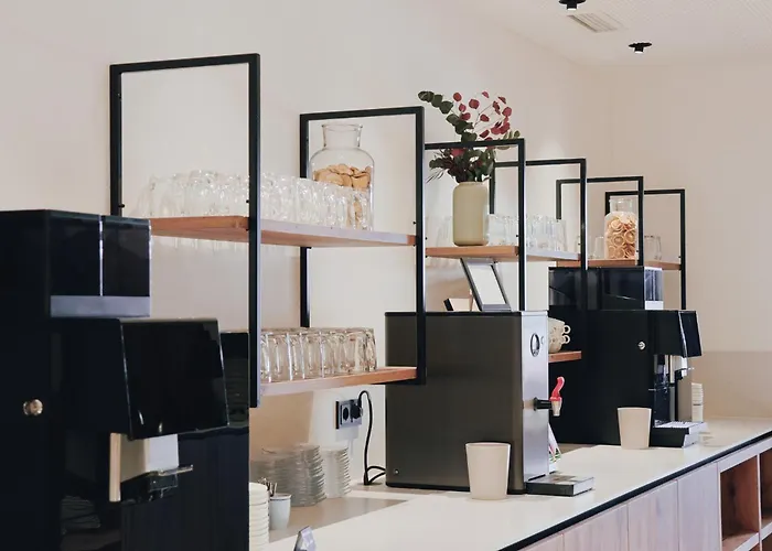 Отель Alpenparks & Taxacher 5*