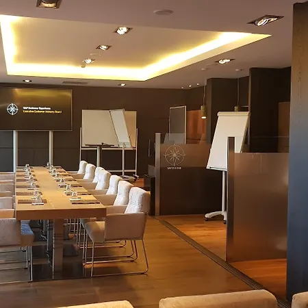 Otel Alpenparks & Taxacher 5*