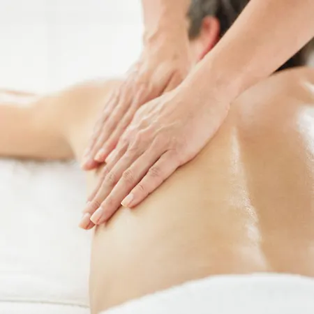 Alpenparks & Taxacher Otel