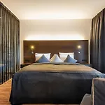 Alpenparks & Taxacher 5*