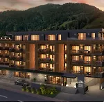 Alpenparks & Taxacher 5*