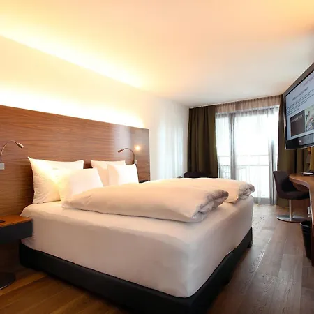 Alpenparks & Taxacher Hotell