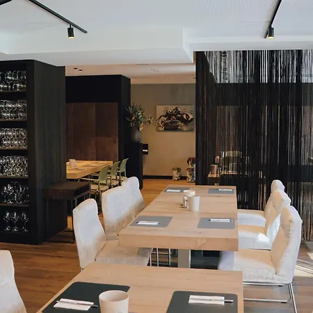 Alpenparks & Taxacher Hotell 5*
