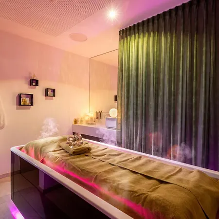 Hotell Alpenparks & Taxacher Kirchberg in Tirol
